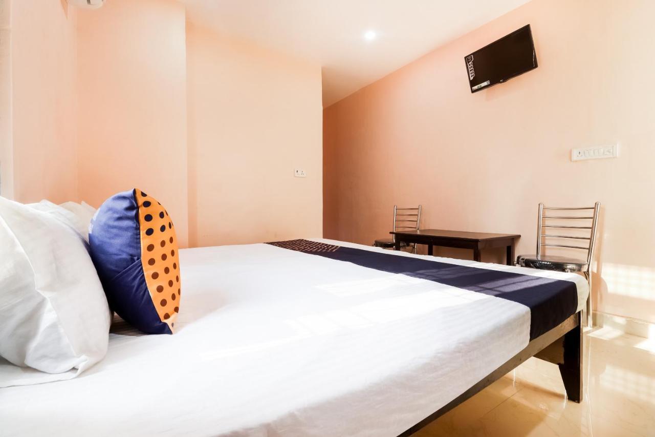 Spot On 63000 Hotel S.S. Plaza Banthra Sikandarpur Exteriör bild