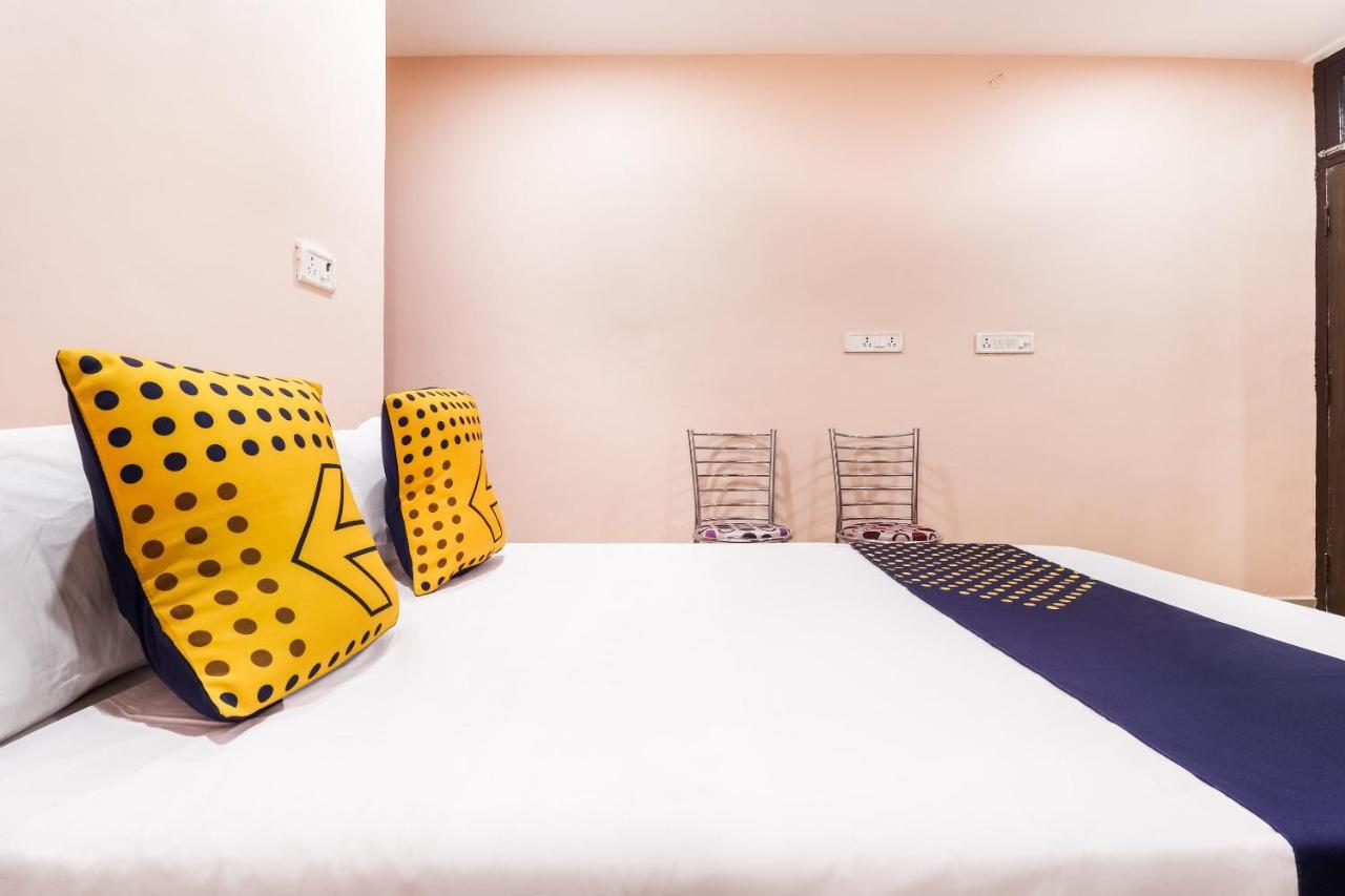 Spot On 63000 Hotel S.S. Plaza Banthra Sikandarpur Exteriör bild