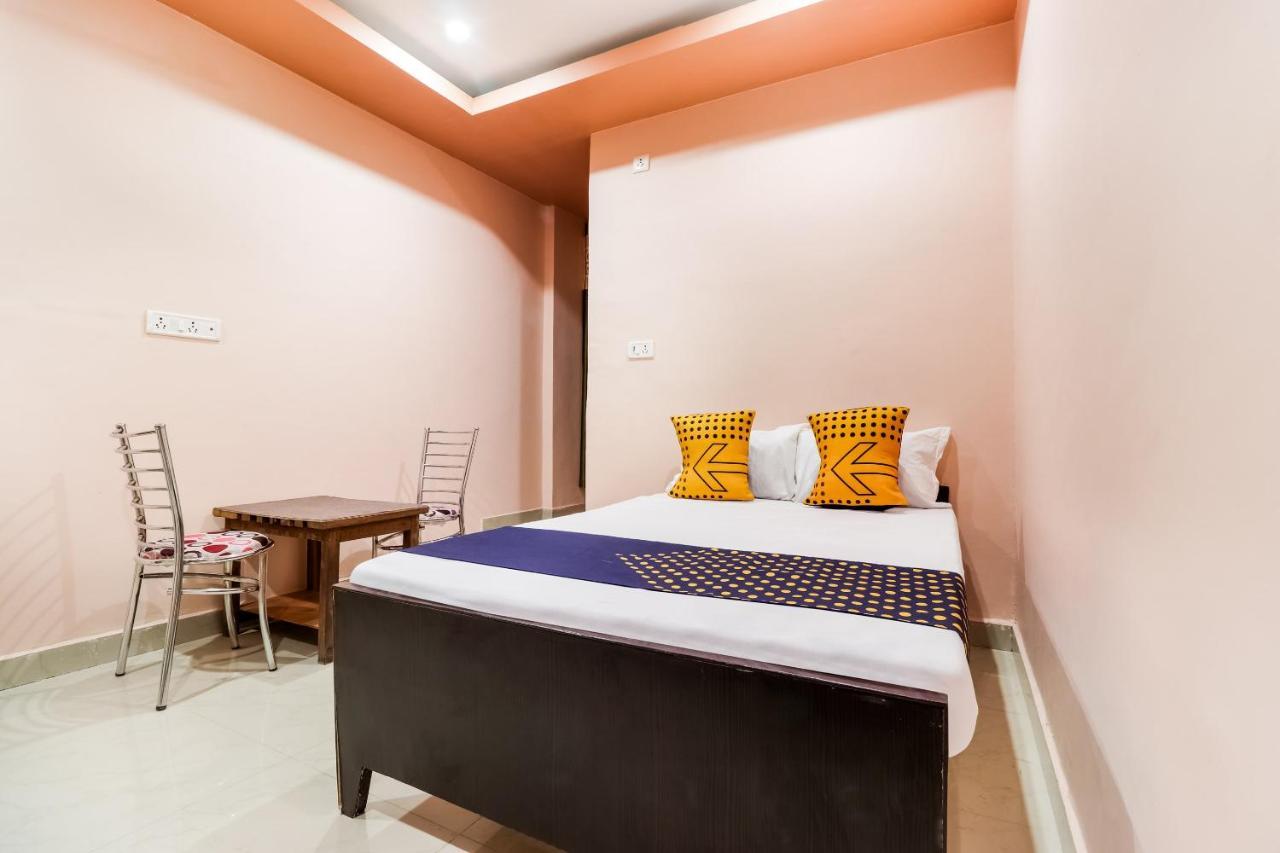 Spot On 63000 Hotel S.S. Plaza Banthra Sikandarpur Exteriör bild